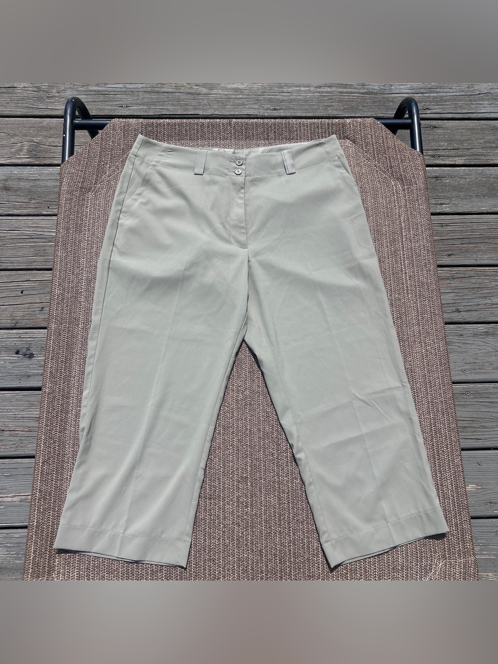 Nike Golf Fit Dry Cropped Pants Size 14 Wide Leg Capris Business Casual Khaki